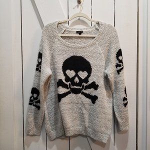Torrid skull gray black sweater 1x